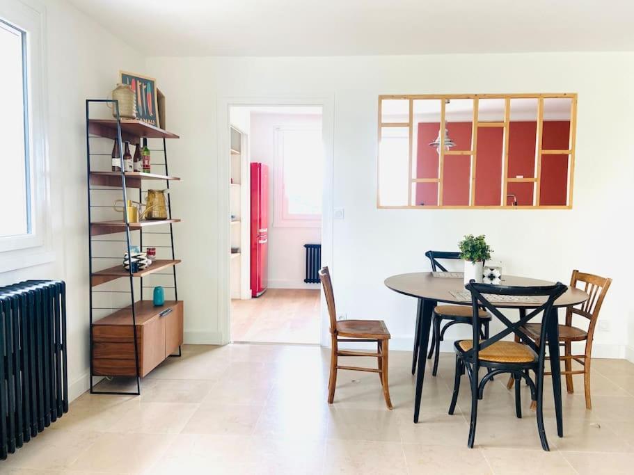 Dans Maison Individuelle, Piscine Appartement