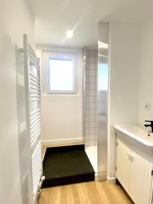 Dans Maison Individuelle, Piscine *