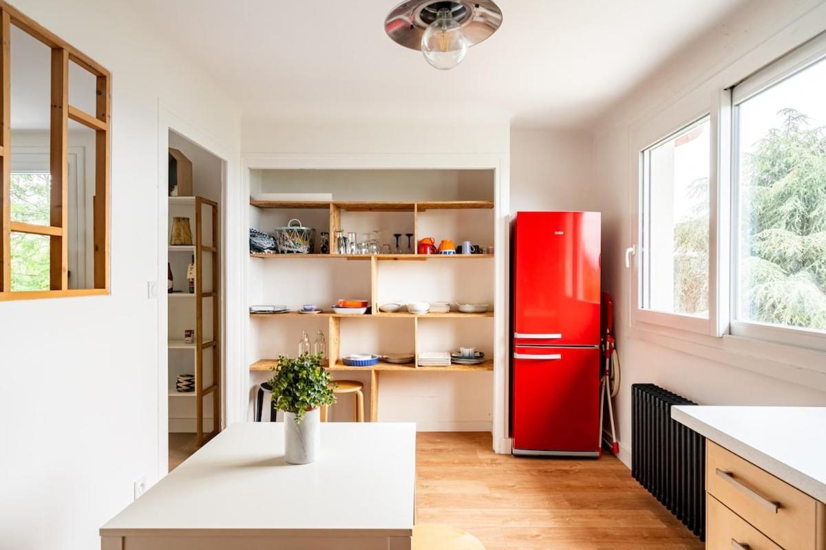 Apartment Dans Maison Individuelle, Piscine *