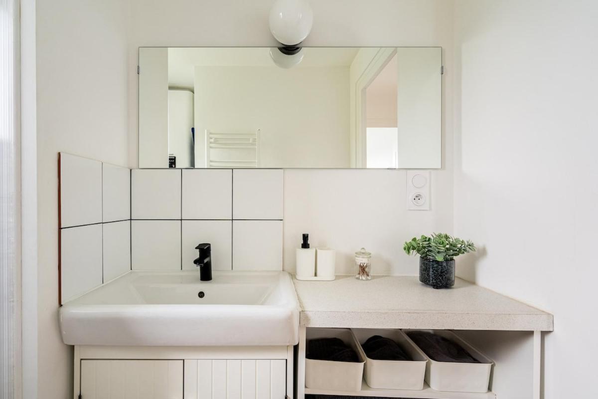 Apartment Dans Maison Individuelle, Piscine La Tour-en-Jarez