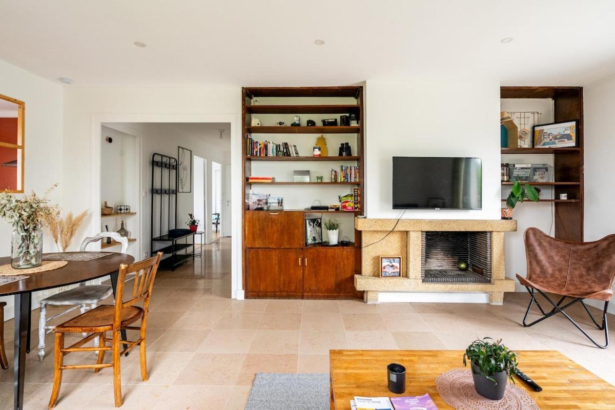 Dans Maison Individuelle, Piscine Apartment