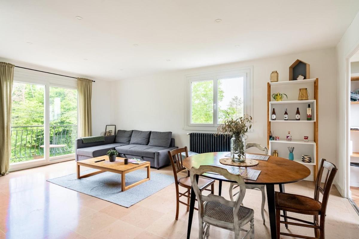 Apartment Dans Maison Individuelle, Piscine